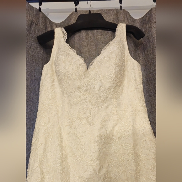 David's Bridal Jewel: Ivory Lace Trumpet Mermaid Sparkle Dress Size 14 - Picture 3 of 9